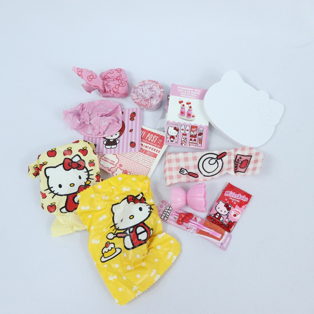 MGA Miniverse Make It Mini Hello Kitty Series 1 Strawberry Milkβ New Opened